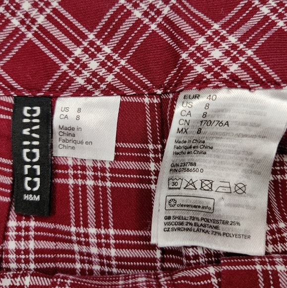 Divided by H&M burgundy and white plaid miniskirt size 8 - Picture 3 of 3